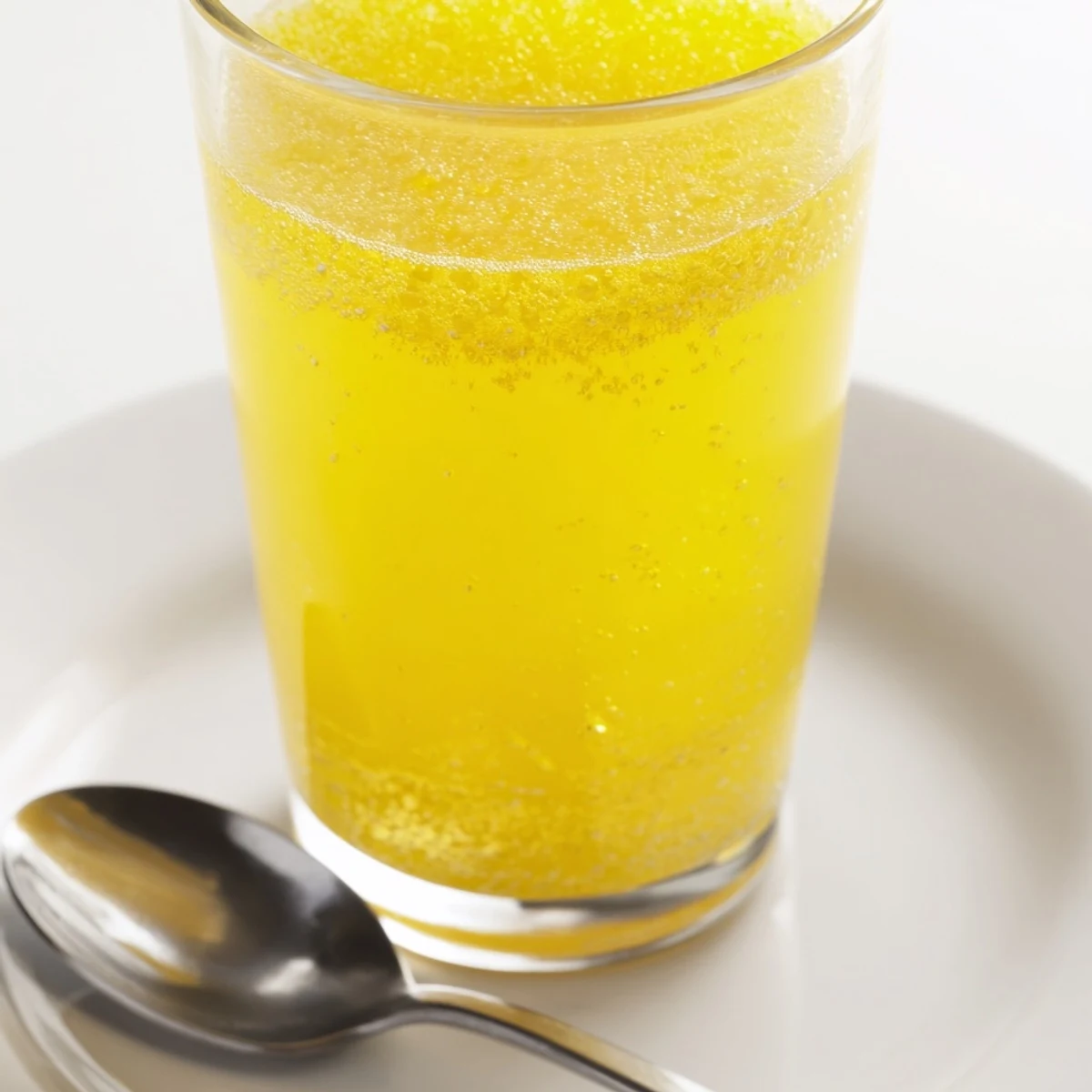 Freshly squeezed Lemon Juice, radiating with a bright citrus aroma, perfect for summer drinks.